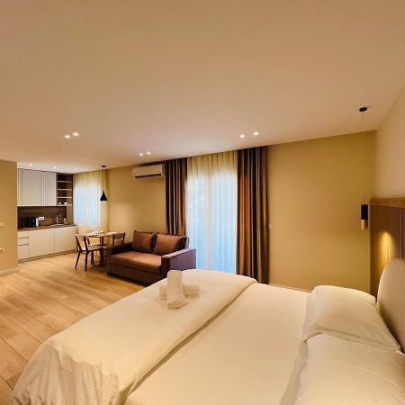 Tirana Center Hideaway Apartment Ngoại thất bức ảnh