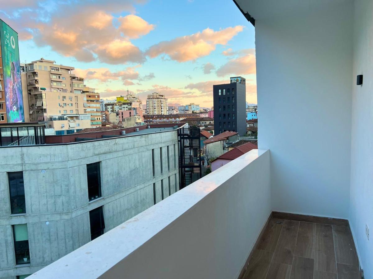Tirana Center Hideaway Apartment Ngoại thất bức ảnh
